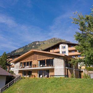 Arla Luxury Home